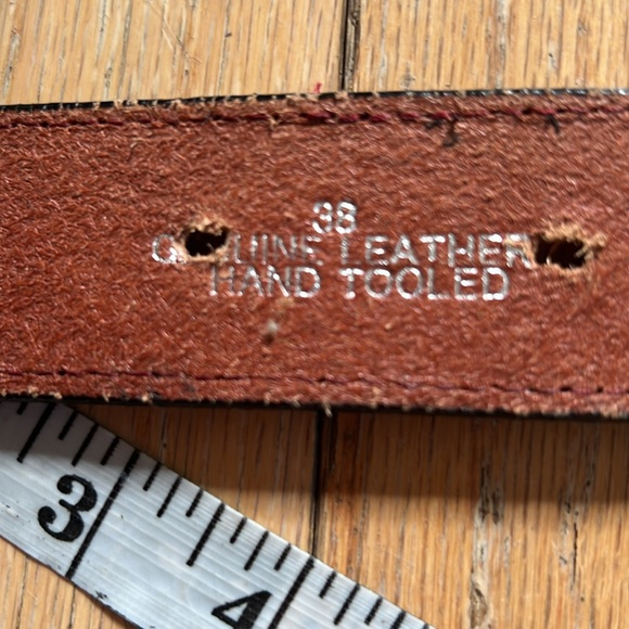 Montana Silversmith leather show belt - Picture 9 of 9